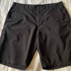 Men’s Volcom stretch shorts
